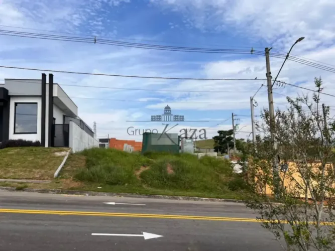 Terreno - Condomínio Bella Vitta Caminho da Mata - Caçapava - 377,40m²