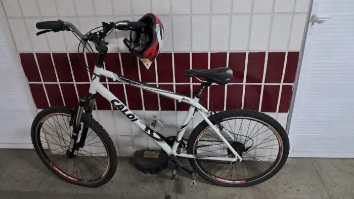 Vendo Bicicleta Caloi Super aro 26 e suporte para 4 bikes
