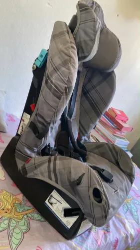 Vendo cadeira de carro