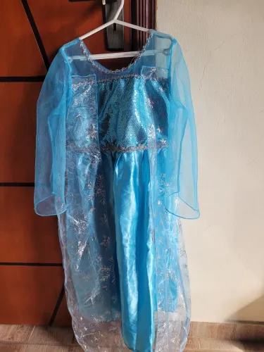 FANTASIA FROZEN IMPECÁVEL 