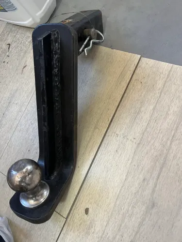Ponteira de engate para reboque reforçado