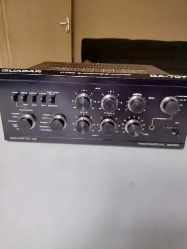 Amplificador Quasar QA 7070