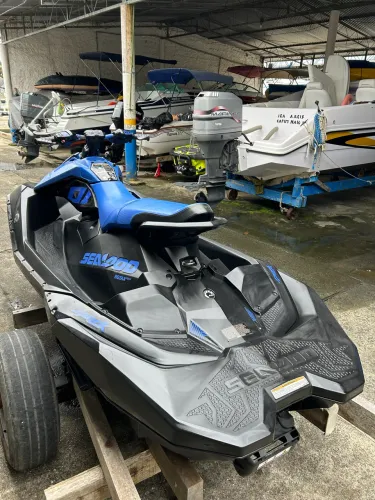 Jet ski spark trixx 2022