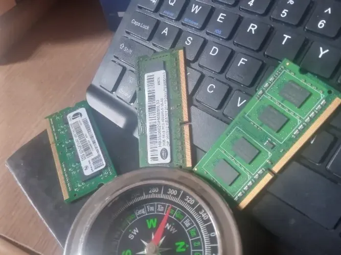 Memórias RAM 2GB DDR3