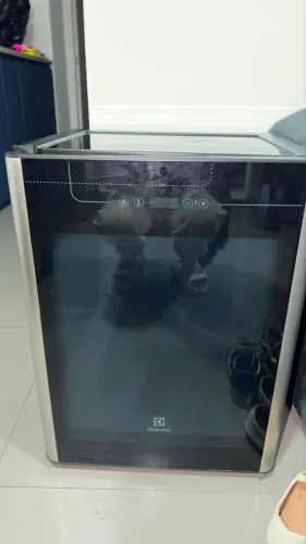 Adega Climatizada Electrolux 