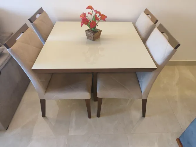 Mesa 4 cadeiras jantar madeira maciça
