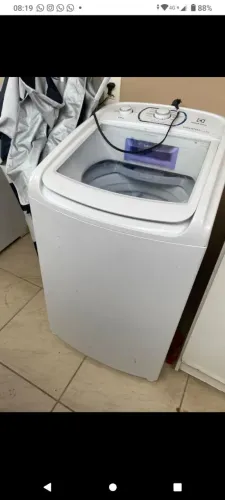 Vendo minha máquina de lavar, ótimo estado , estou mudando de cidade por isso estou venden