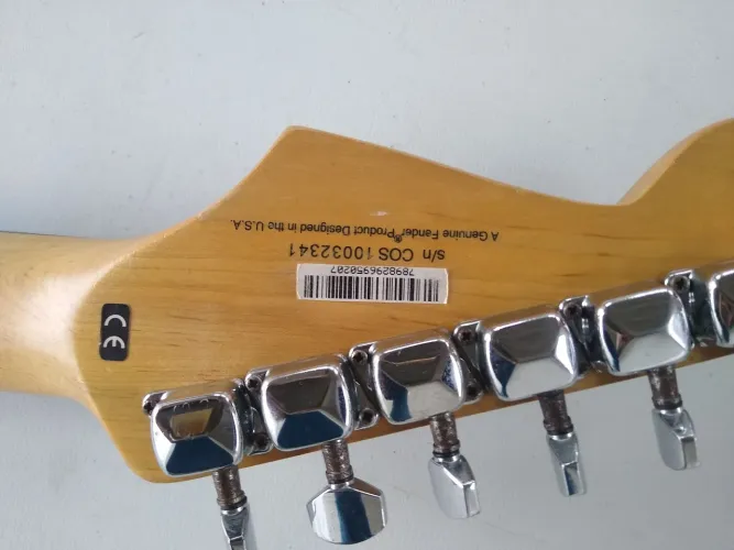 Guitarra fender strato 