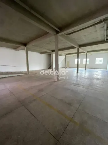 Galpão à venda de 288,77m², Heliópolis, Belo Horizonte, MG