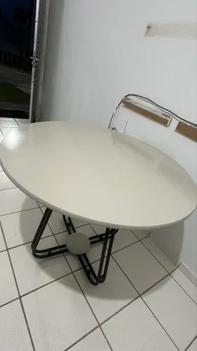 Mes e cadeira