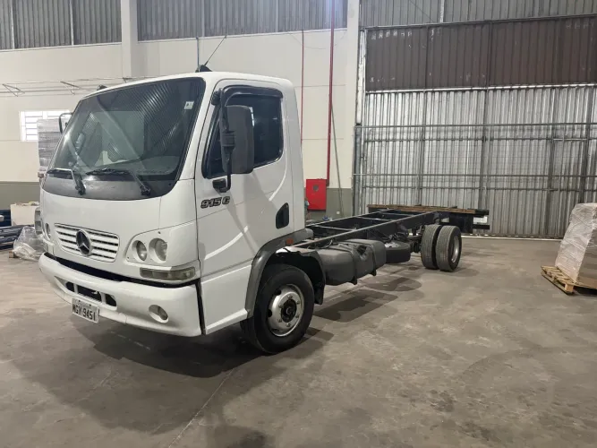 Mercedes Accelo 915c impecável