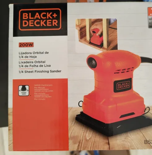 BLACK+DECKER Lixadeira Orbital SB200 200W 110V