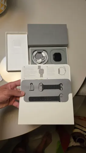 Apple Watch Ultra 2 GPS + Cellular ? Caixa preta de titânio de 49 mm 