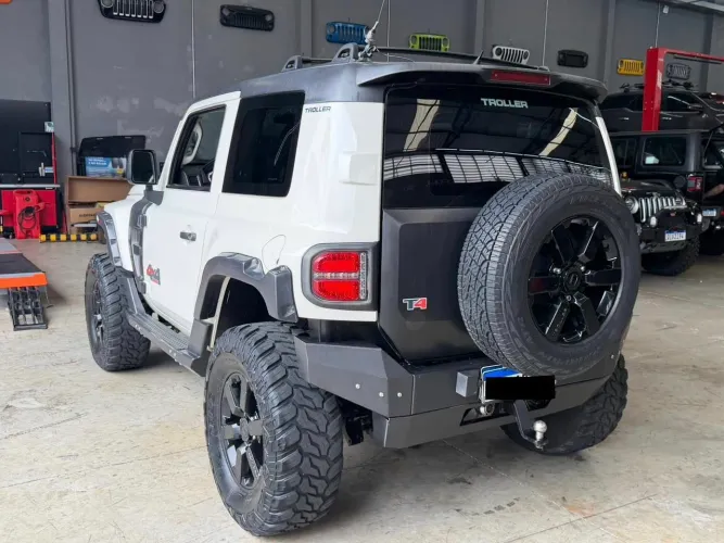 Troller T-4 4X4 3.2 20V TDI Cap. Rígida Diesel 2015