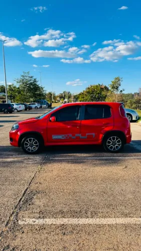 Fiat Uno Sporting 1.4 EVO Fire Flex 8V 4P 2012