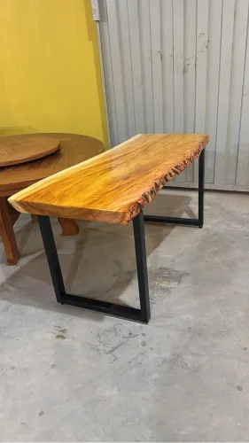Mesa em madeira