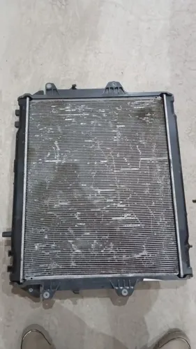 Radiador toyota Hilux manual 2009/2014