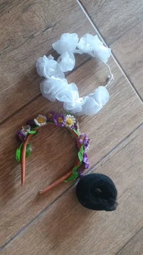 Kit com 1 Tiara + 1 Porta Coque + 1 Rolinho para Coque - DESAPEGO