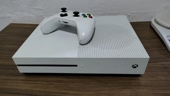 XBOX ONE S
