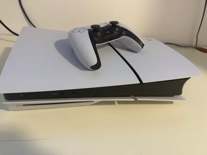 PlayStation 5 slim 1 T