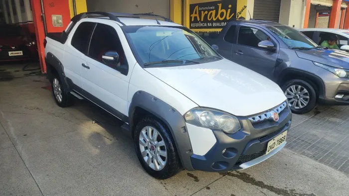 Fiat Strada Adventure1.8/ 1.8 Locker Flex CD 2015