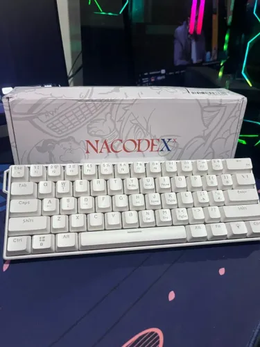 Teclado Mecânico Ajazz NK61 com fio 60% RGB Switch Vermelho BRANCO NOVO