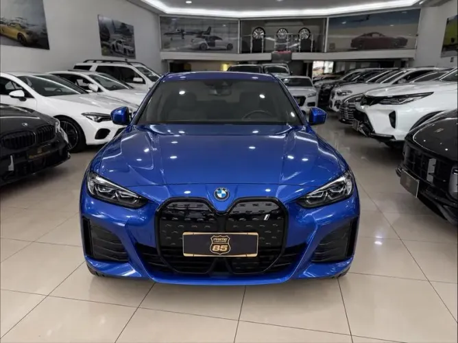 BMW i4 E-drive 35 M Sport (elétrico) 2024