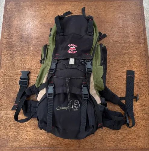 Mochila De Camping Cargueira Crampon Tech 48 - Trilhas & Rumos