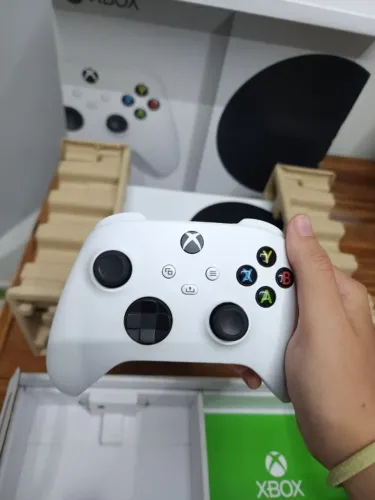 Xbox Series S 512GB na Caixa + 100 Jogos + NF