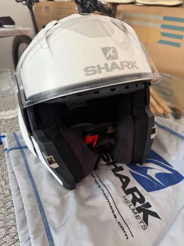 Capacete Shark Evo ES (aberto e fechado num só)