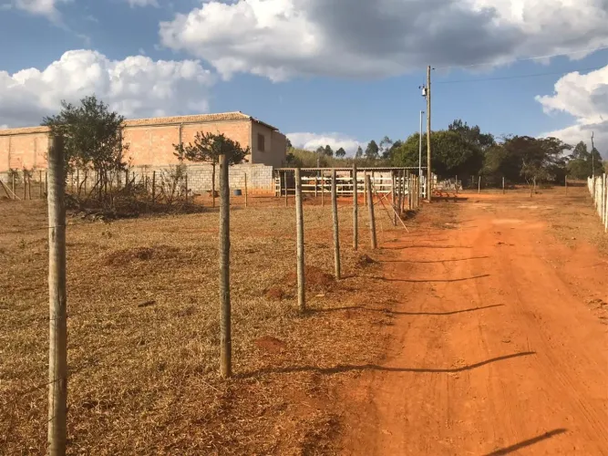 LOTE EM TIRADENTES