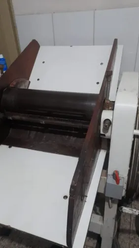 Vendo equipamento de padaria (máquinas), em perfeitas condições.
