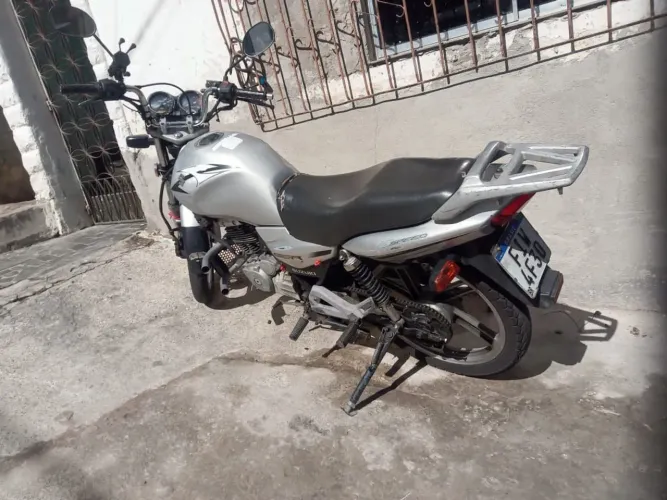 moto Suzuki.