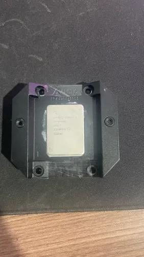 I5-12600k (100%)