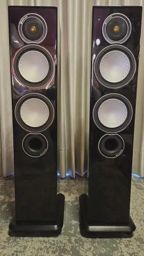 Par de caixas torre Monitor Áudio Silver RX6 Black Gloss