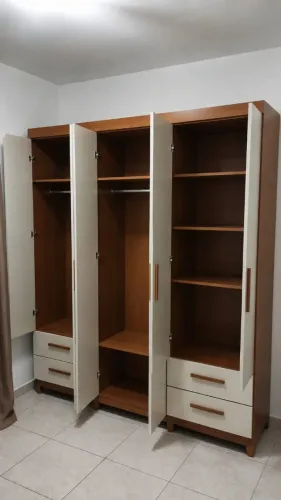 Guarda Roupa 6 Portas