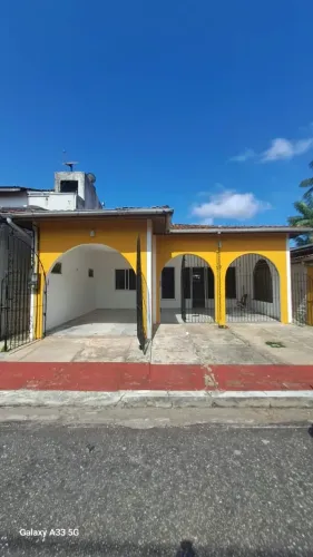 ALUGO CASA CONDOMÍNIO ALTO DE PINHEIRO 4/4 SENDO 1 SUÍTE 200M²