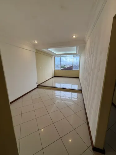 VENDO APARTAMENTO EM NAZARÉ