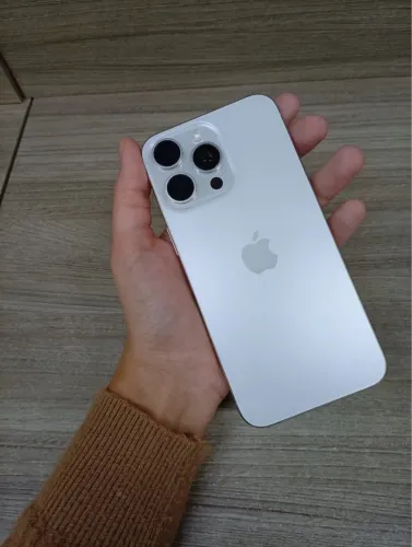 Vendo iPhone 15 pro max 512GB 
