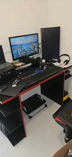 VENDO MESA GAMER