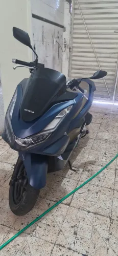 Honda PCX 160 DLX ABS 2023 - Licenciada 2026