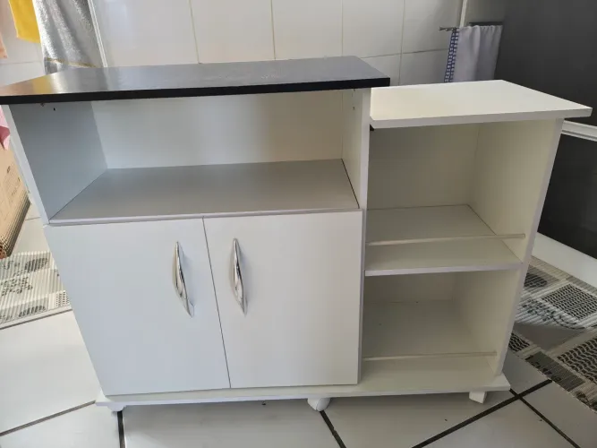 Fruteira nova,72 cm de altura e 90 largura