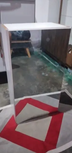  armárinho de banheiro,  em ótimas condições 