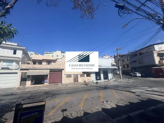 Casa à venda no bairro Santa Tereza