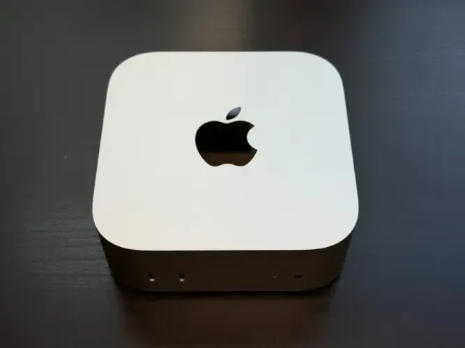 Mac Mini M4 + 24gb ram + ssd 512gb + GPU 10 núcleos