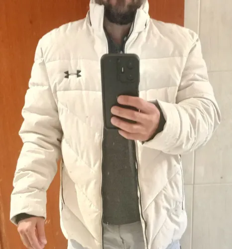 Jaqueta muito top! Under Armour ! Frio intenso! Impermeável! Muito top! Bobojaco! Puffer!
