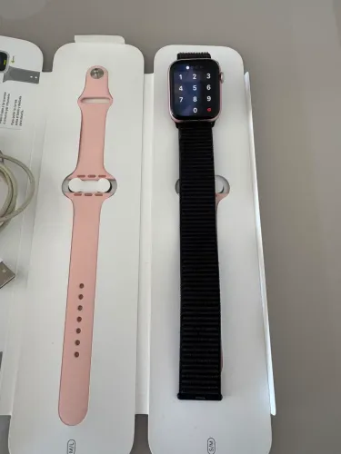 Apple Watch Série 5 44 mm - seminovo