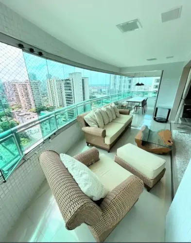 Apartamento de Alto Padrão à Venda na Batista Campos | 270 m² | 4 Suítes | 3 Vagas- Belém