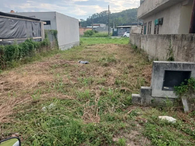 Terreno em Ilhota 