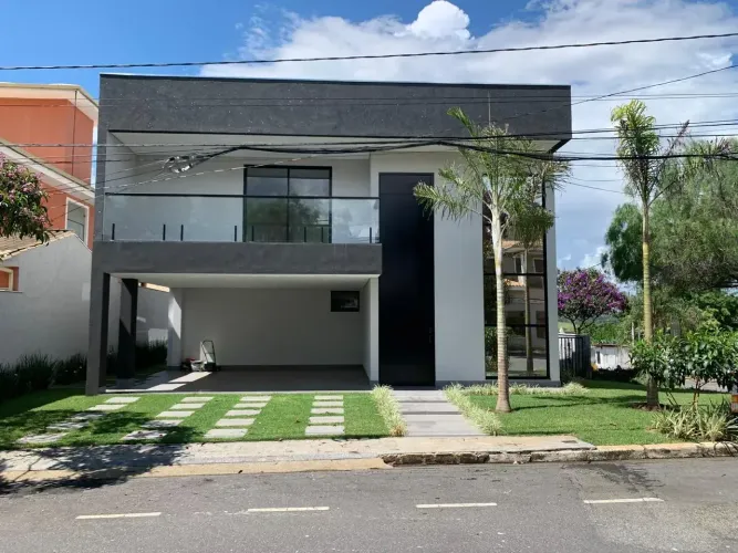 Casa no condomínio Rosa dos Ventos em Vespasiano.